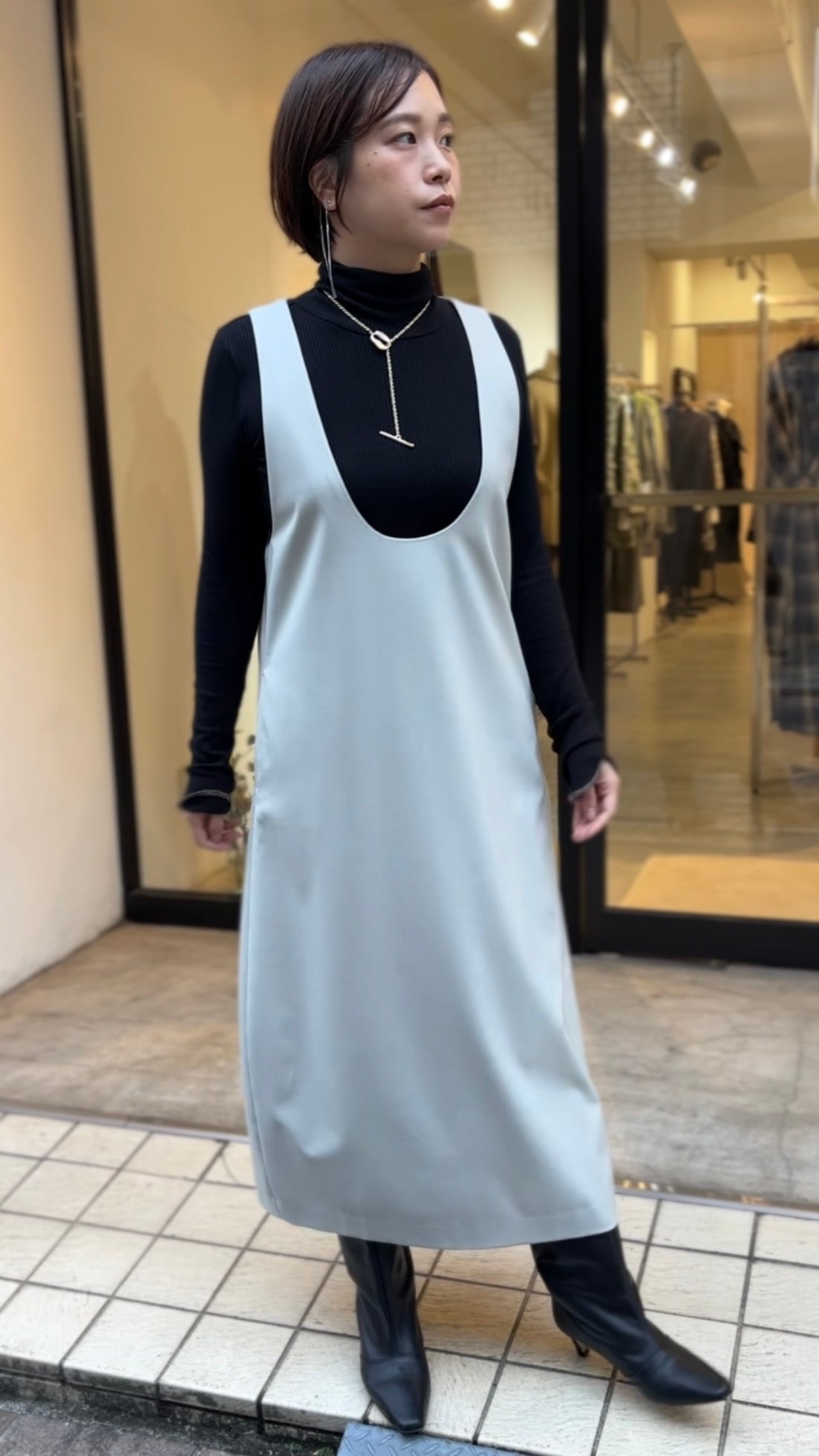 ウールギャバUネックワンピース(ベージュ)