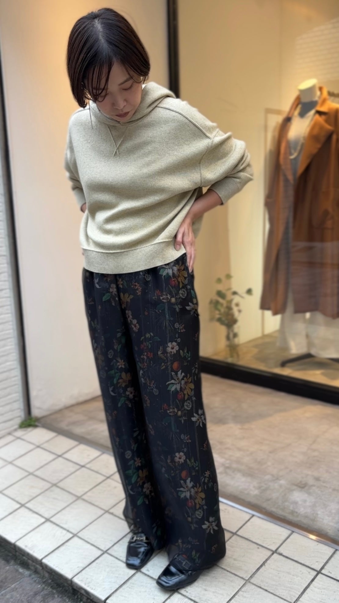 フラワーラメプリントオーガンジーパンツ