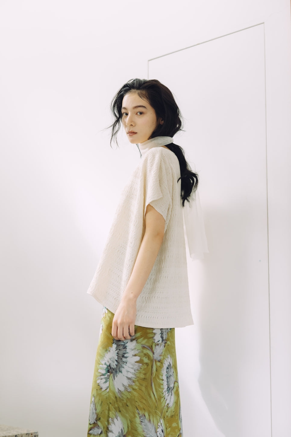 【4月27日 発売】ポリフラワーシアータイトスカート