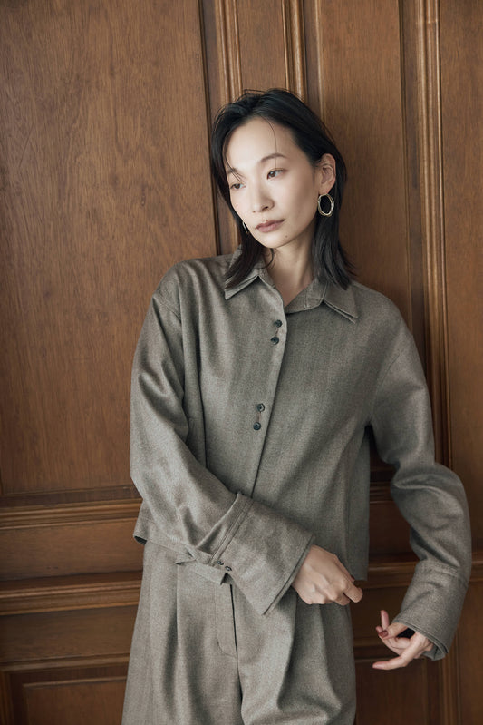 サキソニーヘリンボーンコンパクトシャツ（ブラウン）