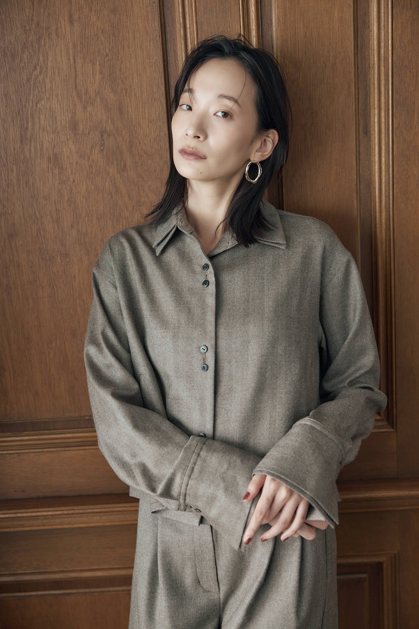 サキソニーヘリンボーンコンパクトシャツ（ブラック）