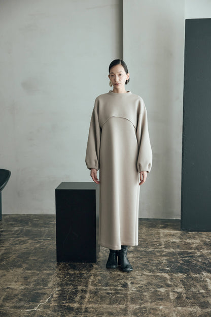 エアクッション３wayワンピース（レッド）