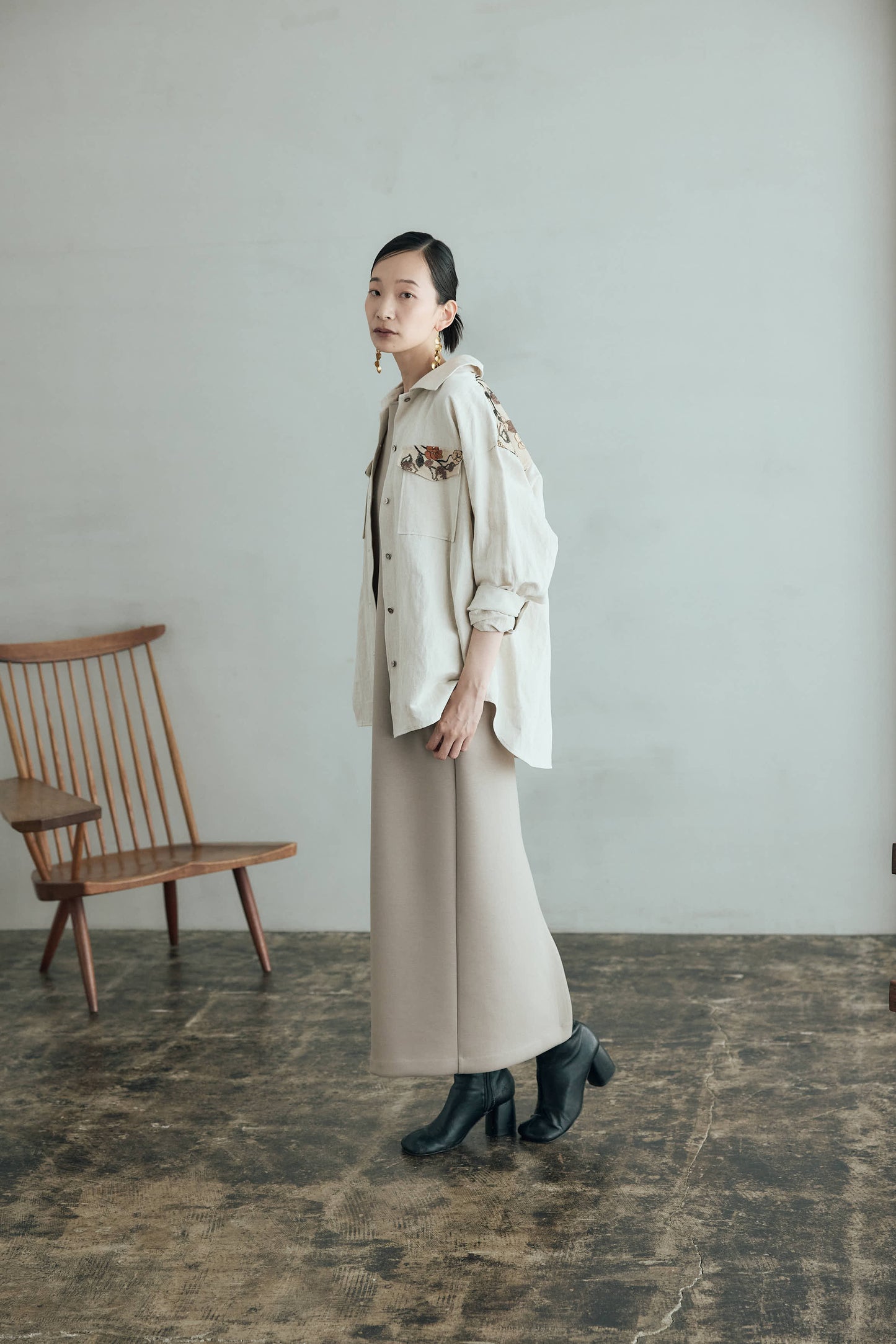 スパンコール刺繍デニムシャツ（アイボリー）