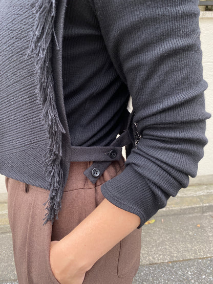 MALHIA フリンジベスト