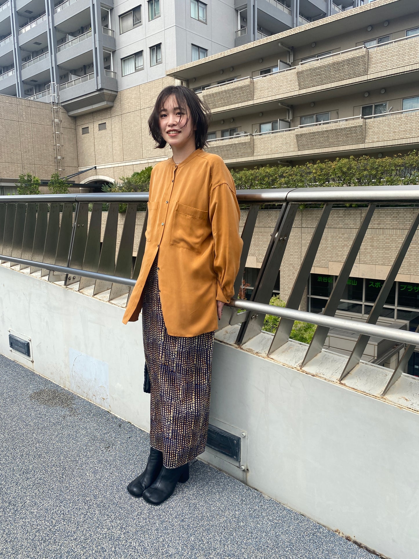 ベロアドットタイトスカート