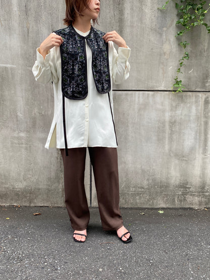 キュプラサテンノーカラーシャツ