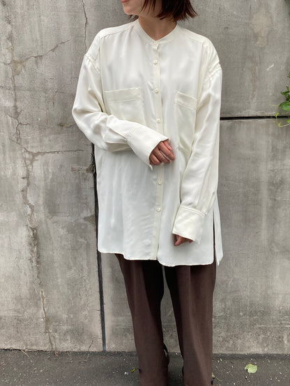 キュプラサテンノーカラーシャツ