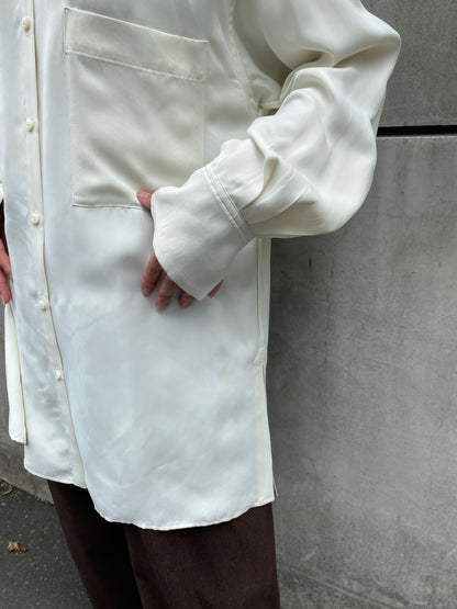 キュプラサテンノーカラーシャツ