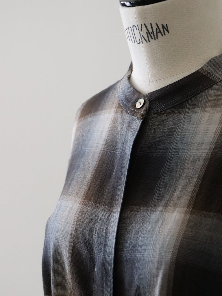 マドラスチェックボリュームブラウス（ブラウン）