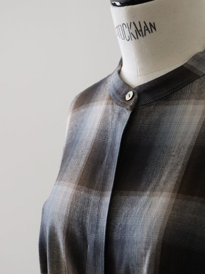 マドラスチェックボリュームブラウス（ブラウン）