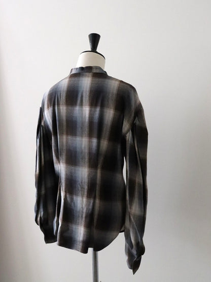 マドラスチェックボリュームブラウス（ブラウン）