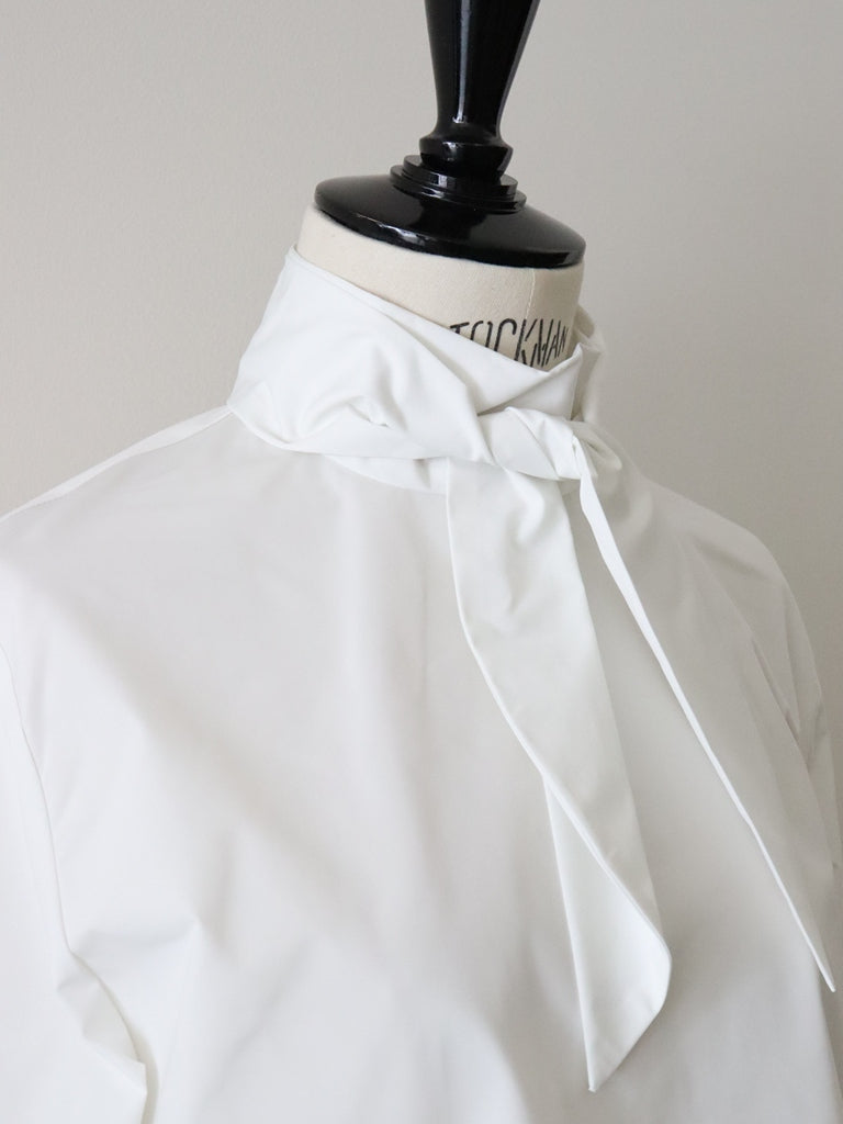 タフタボウタイブラウス（アイボリー）