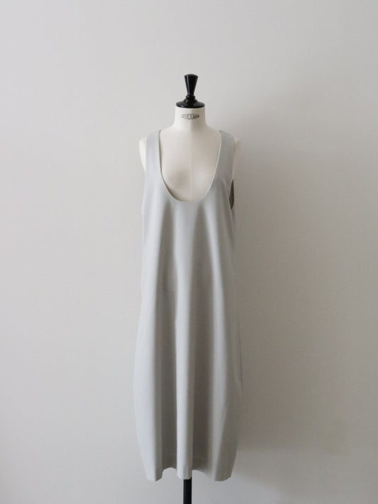 ウールギャバUネックワンピース（ベージュ）