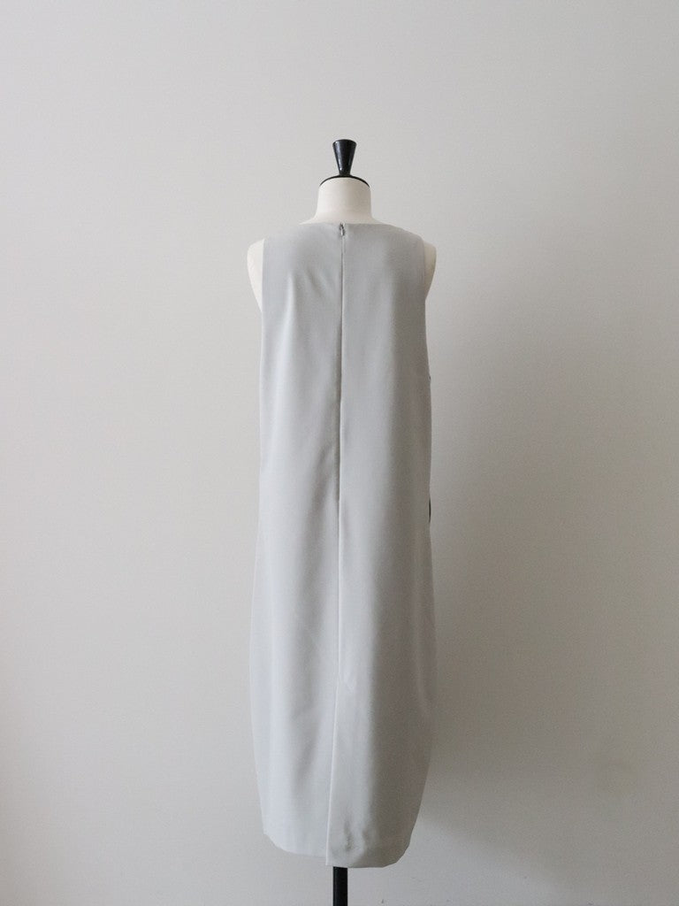 ウールギャバUネックワンピース（ベージュ）