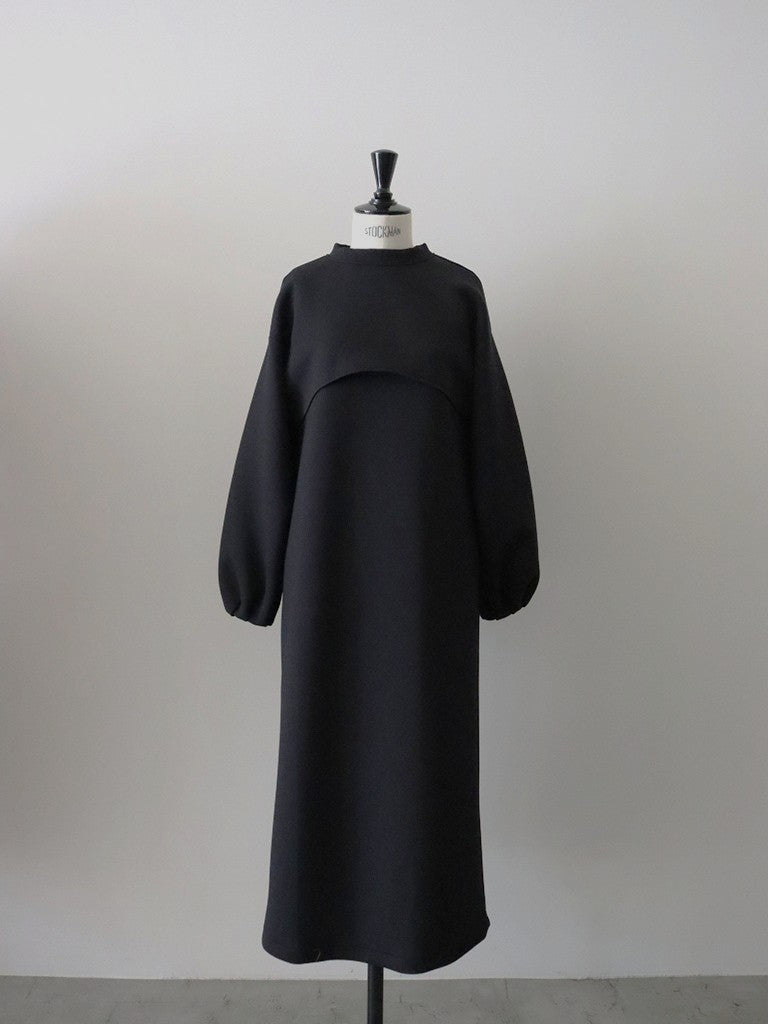 エアクッション３wayワンピース（ブラック）