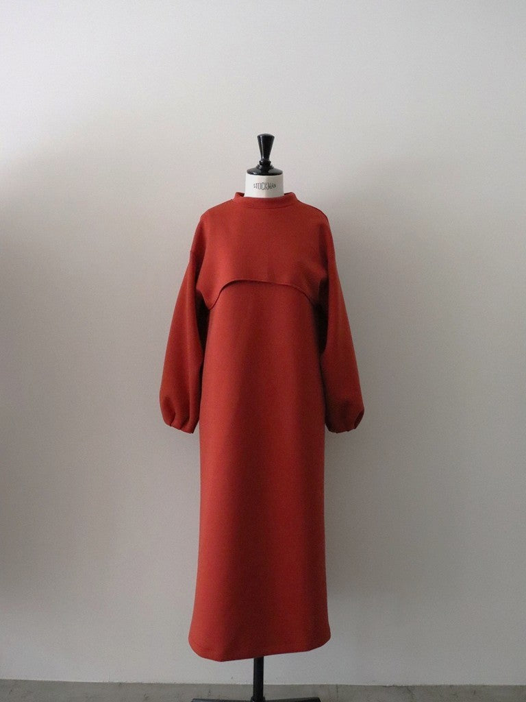 エアクッション３wayワンピース（レッド）