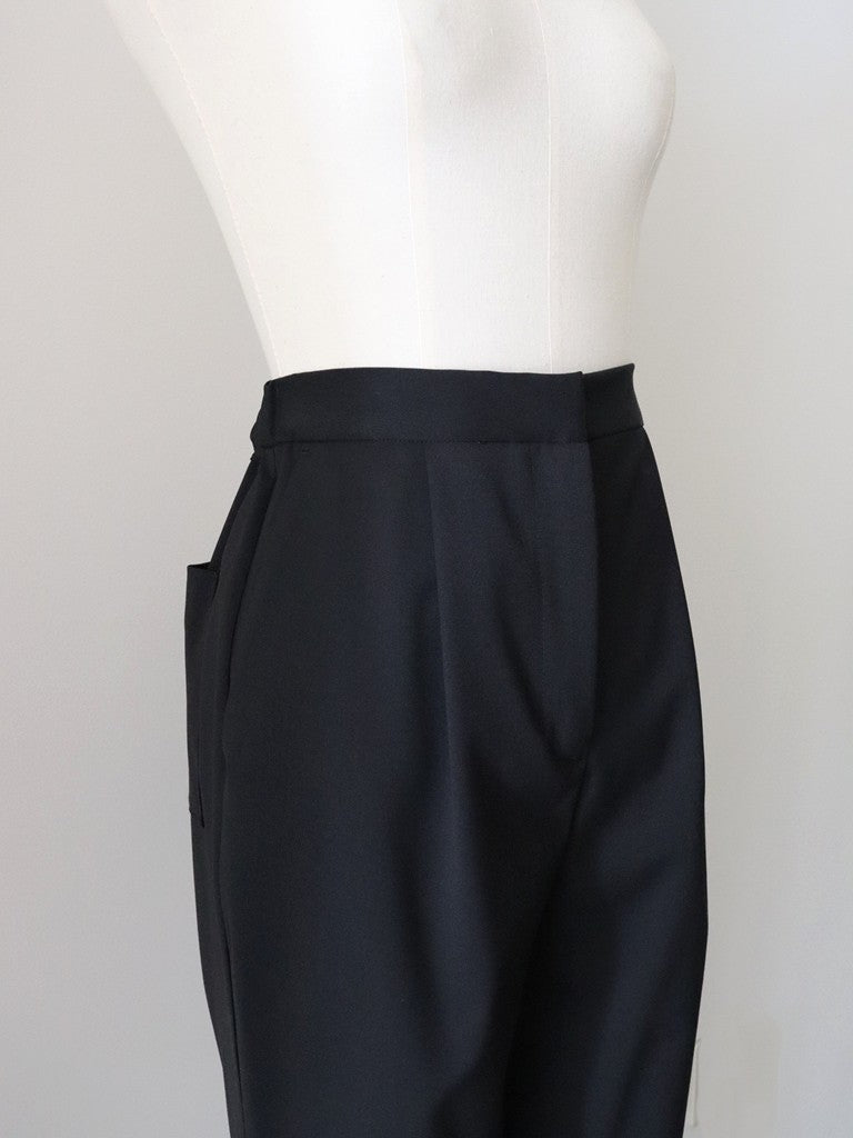 ウールギャバストレートパンツ（ブラック）