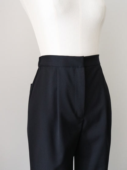 ウールギャバストレートパンツ（ブラック）