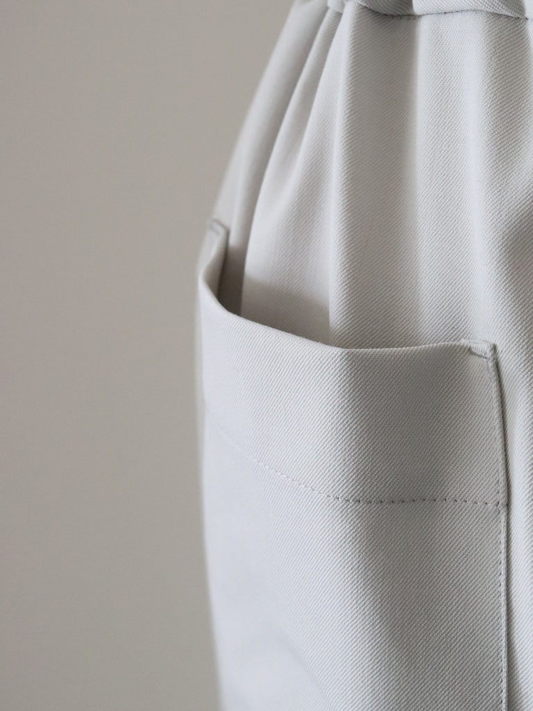 ウールギャバストレートパンツ（ベージュ）