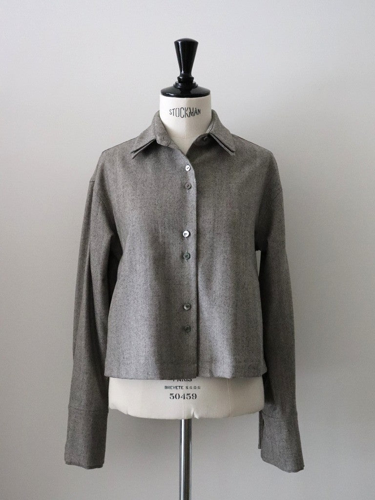 サキソニーヘリンボーンコンパクトシャツ（ブラック）