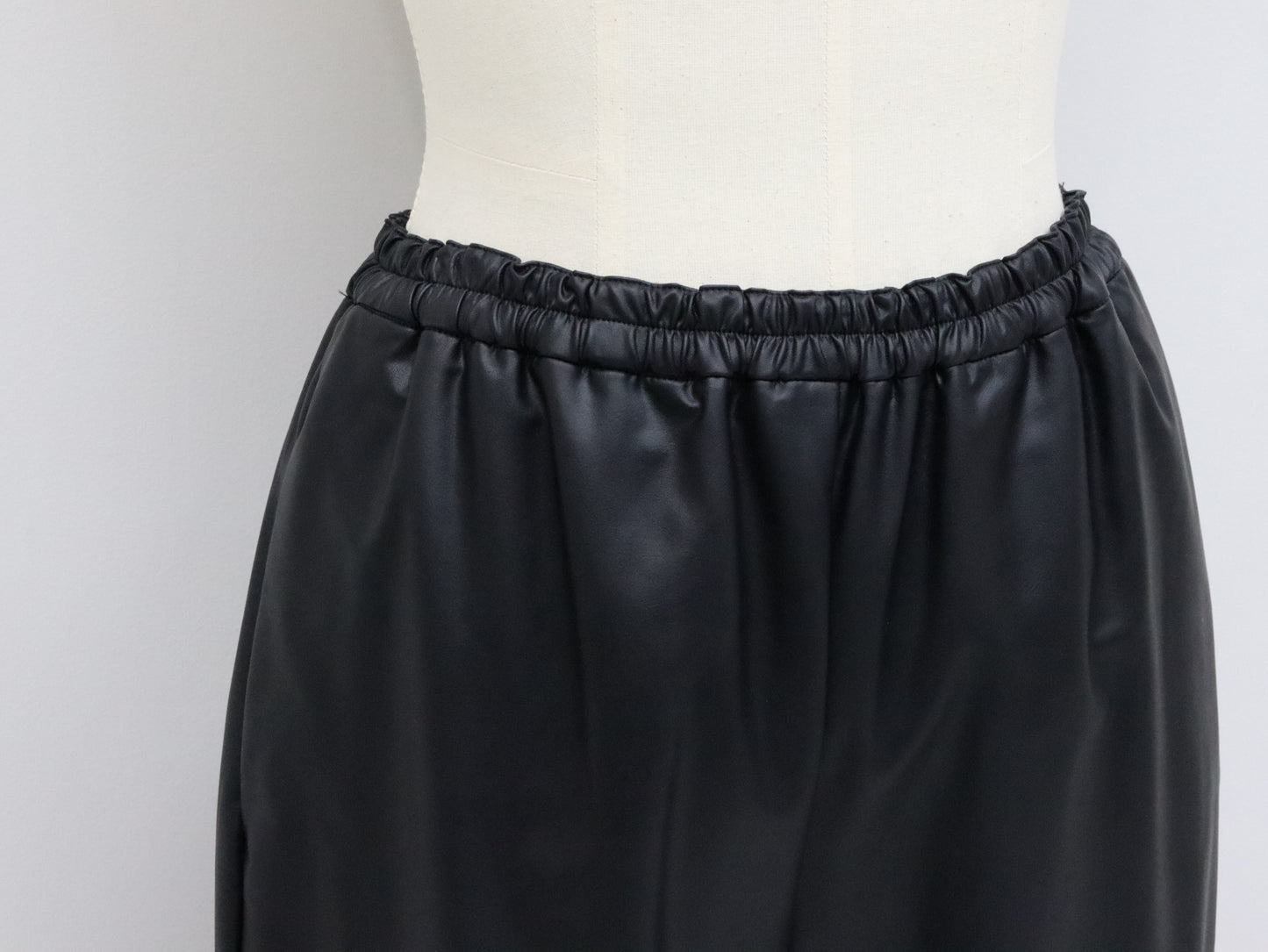 アンティークレザーパンツ（ブラック）