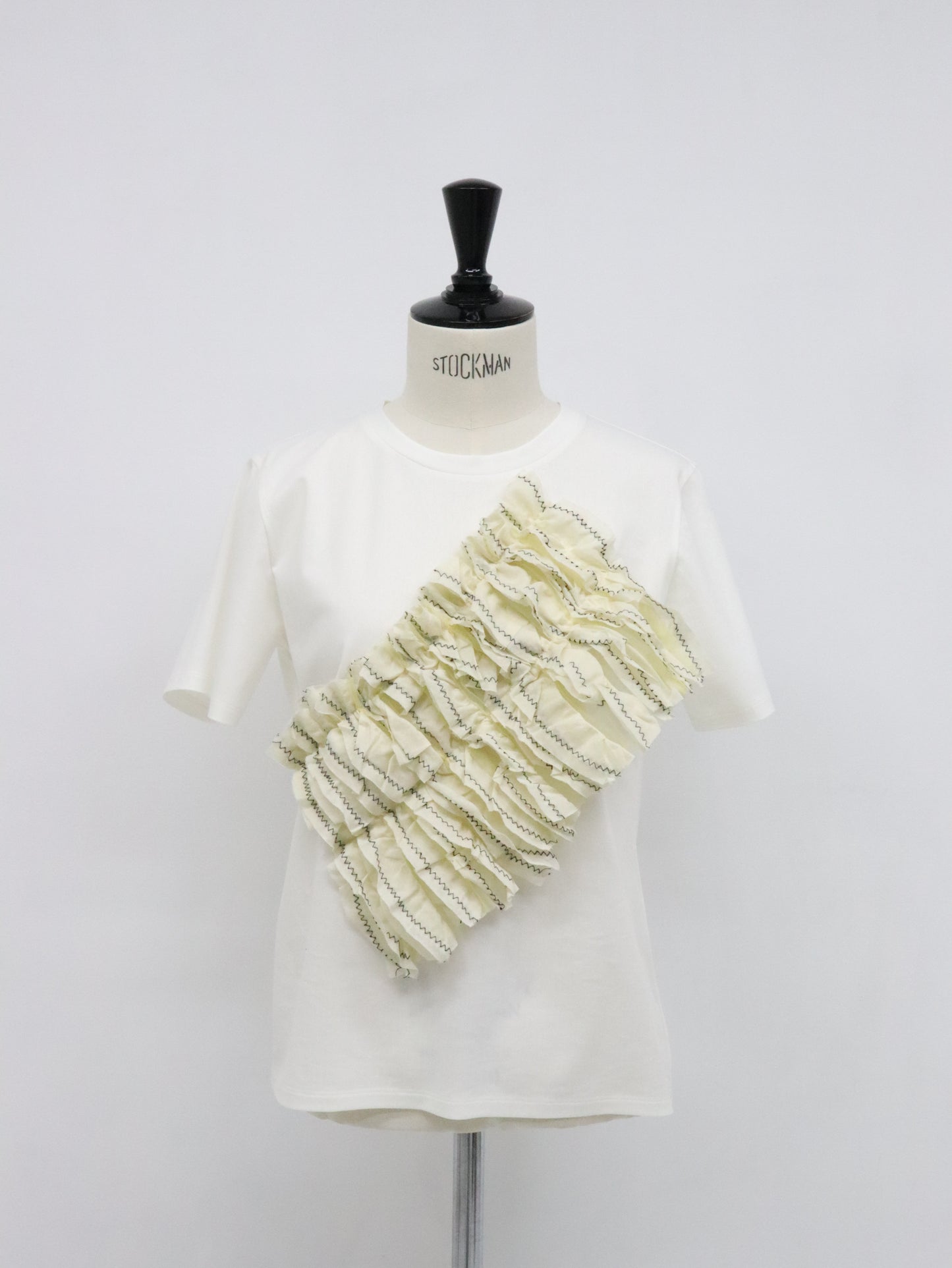 ラッフルTシャツ